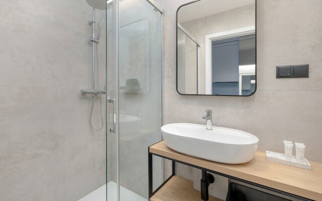 Modern Studio in the Centre by Renters