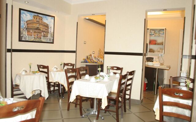 Hotel Elide