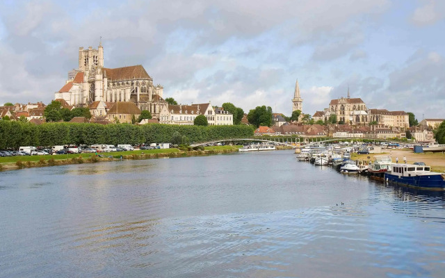 ibis Auxerre Centre