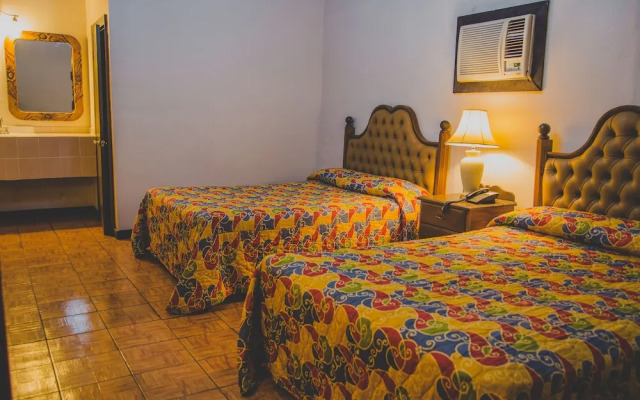 Hotel Cosmos Don Carlos