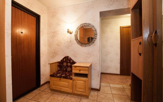 Domumetro Mikluho Maklaya