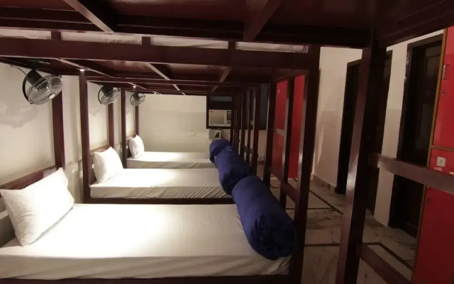 Hashtag Hostel