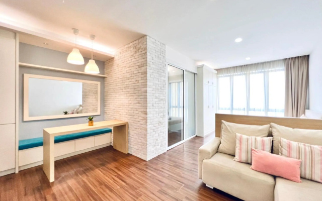 SILKSKY- Chic Studio for 2, Free Parking, Near Balakong, C180, The Mines, Serdang, Kajang – Guest Rooms – Kajang