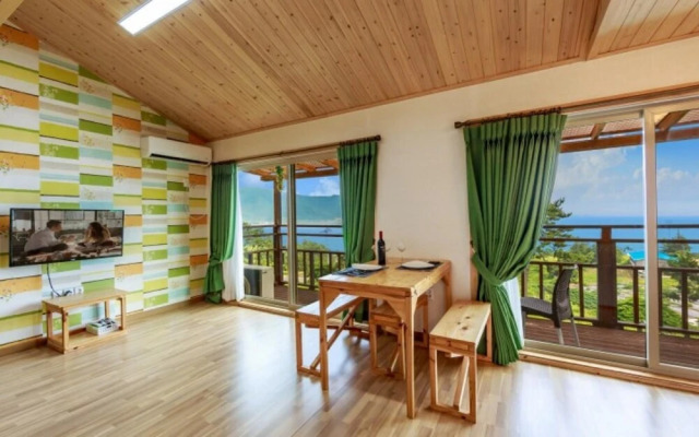 Namhae Hanok Pension Gowunjae