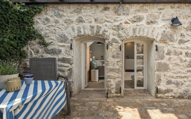 La Rocca Duo - Hidden In Istria