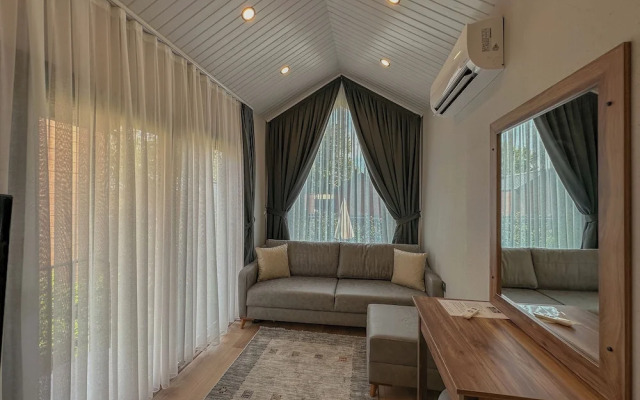 Baronet Tiny House Boutique Hotel