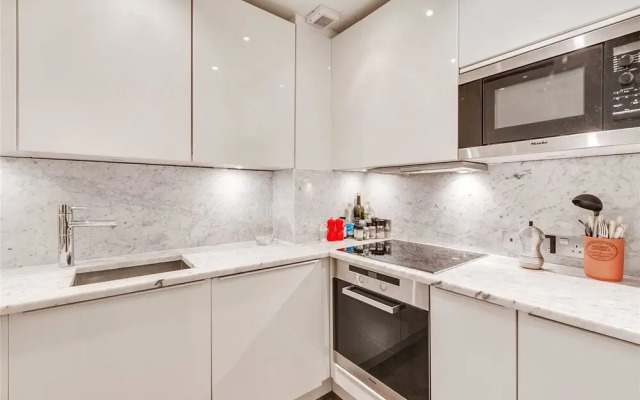 Cozy Chelsea Flat For 4 W Back Garden