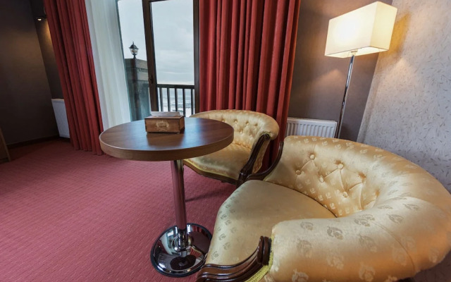 Amberd Hotel
