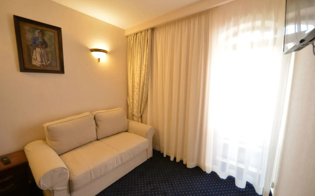 Noblesse Boutique Hotel