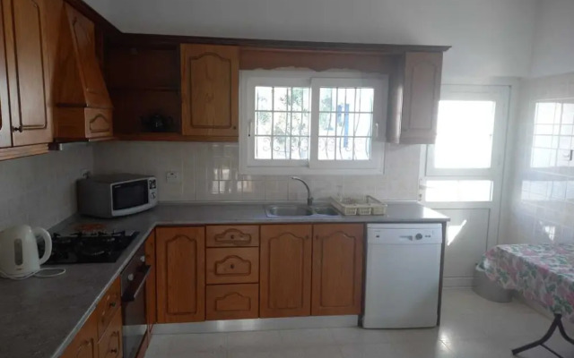 Beautiful and Large 3-bed Villa in Lapta, Cyprus