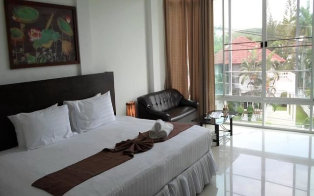 Baan Oui Phuket Guest House