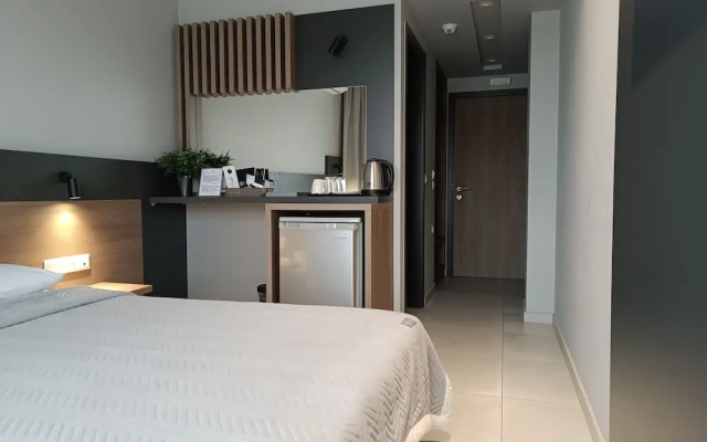 Elizabeth Queen Luxury Rooms