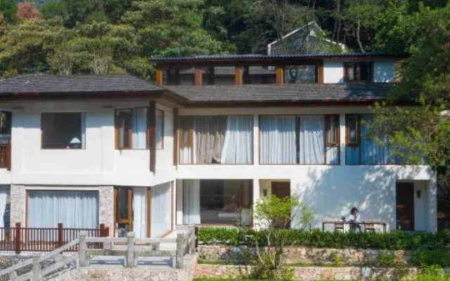 Youju B&B (Qingyuan Taihe Ancient Cave Gulongxia Branch)
