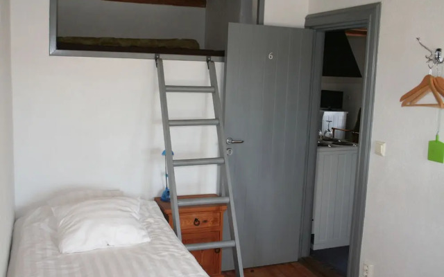 Hoby Gård Bed & Breakfast