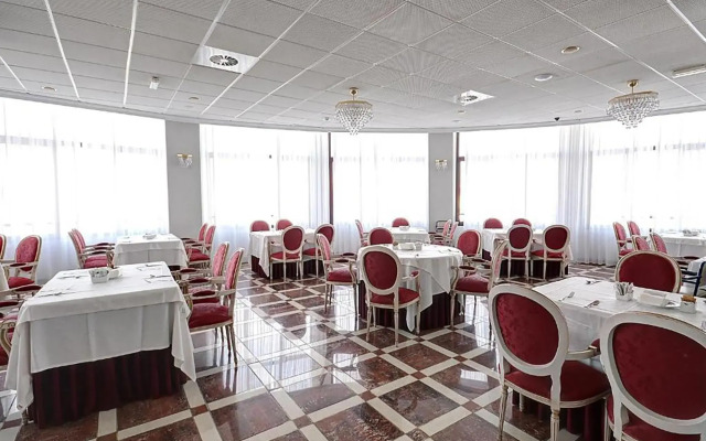 Hotel Marina Azul