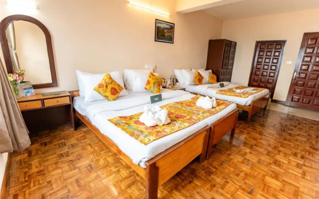 Muscatel Fairmont – 100 Mts from Mall Road