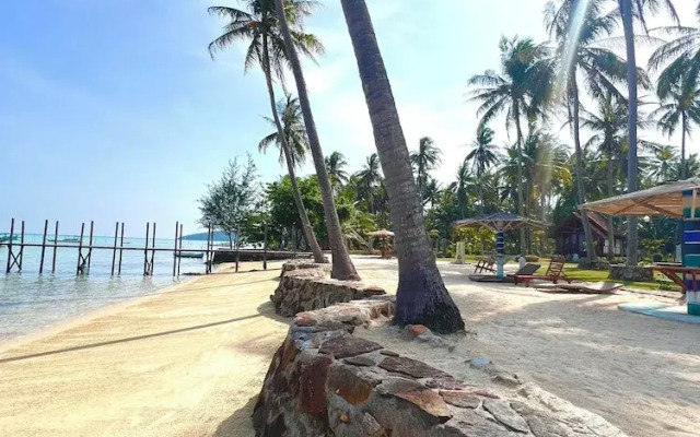 Arys lagoon bungalow & hotel
