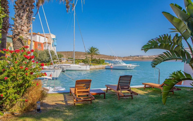 Port Alacati Hotel