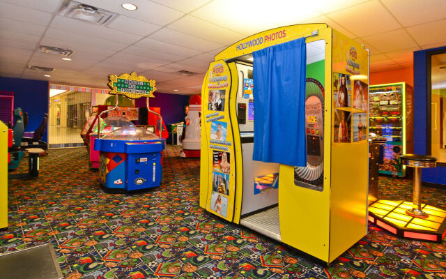 Sleep Inn & Suites Conference Center and Water Park