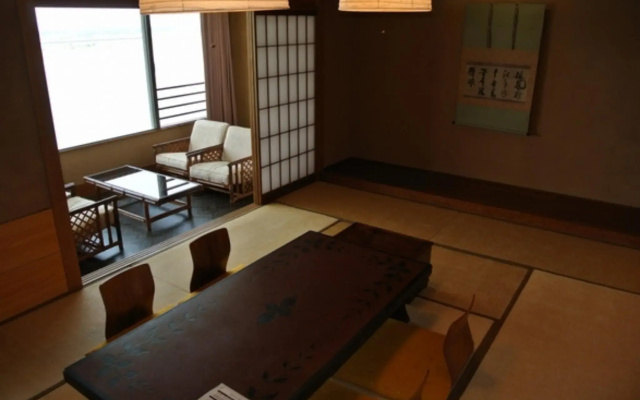 Hotel Kaishunro