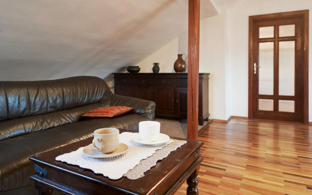 Regina House- sv. Mikalojaus 13