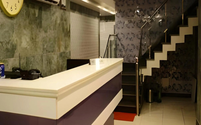 Satyam Lodge