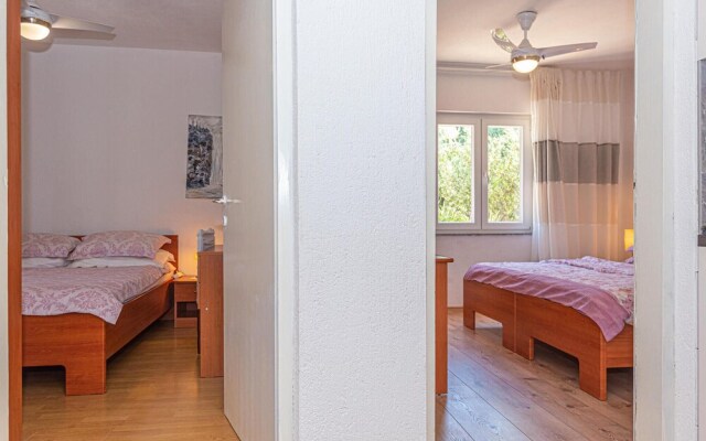 Awesome Apartment in Rogoznica With 2 Bedrooms and Wifi