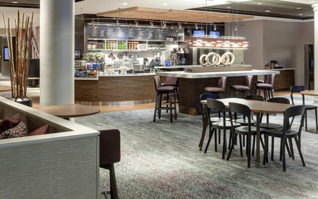 Courtyard by Marriott Alexandria Old Town/Southwest