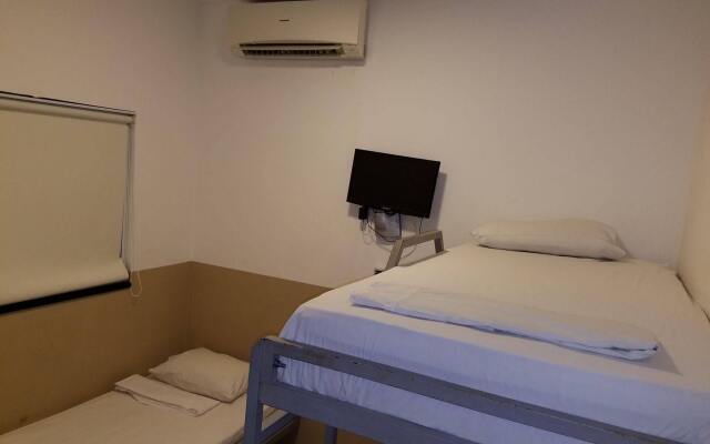 Samba Palace Hostel