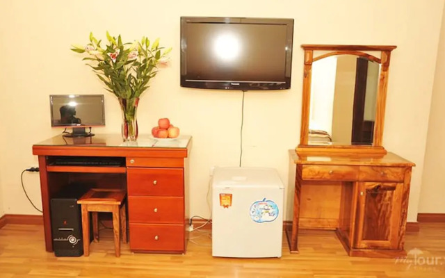 Sunflower Hotel & Travel