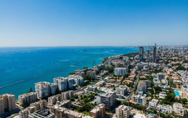 1 Bedroom Apartment With Balcony and Garden-view