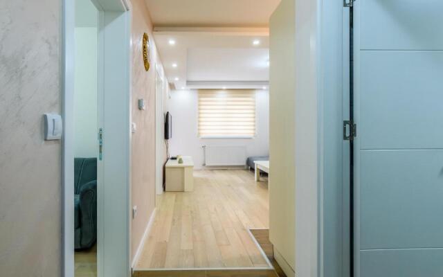 Apartmani “LAZAR” i “LENA”