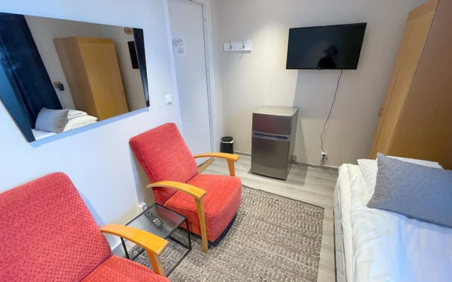 Kuukkeli Ivalo Airport Inn
