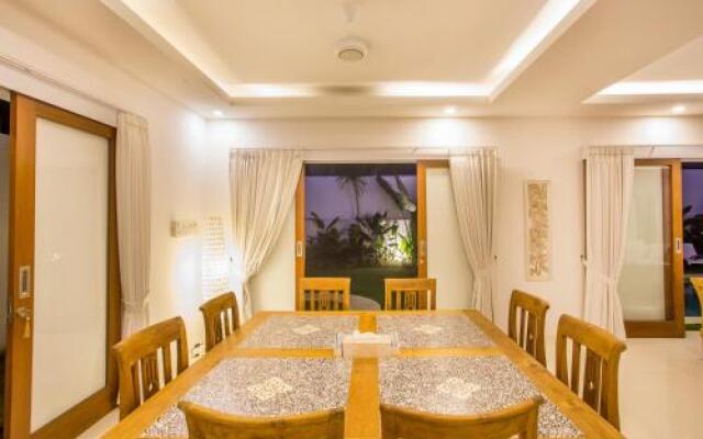 Deluxe Kamboja Villa