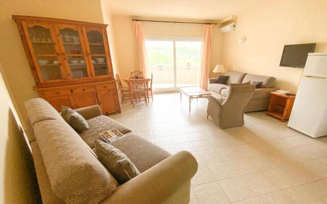 Kingfisher Apartments Benal Beach