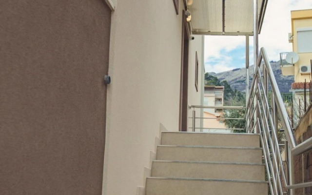 Nino Superior, One Bedroom Apartment No.1