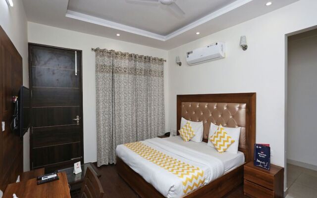 OYO 14482 Live Inn