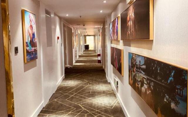 Yuxi Jiangxin E-Sports Hotel