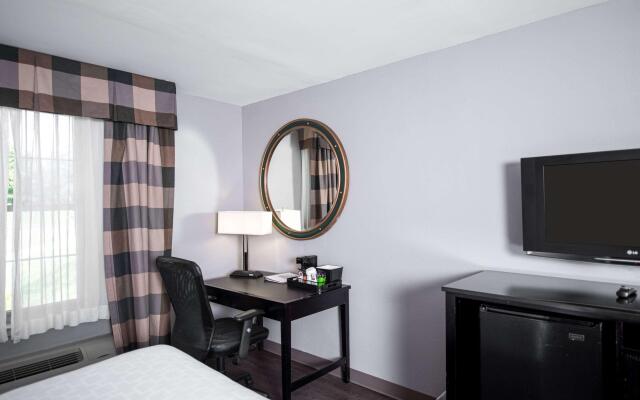 Clarion Hotel & Conference Center Leesburg