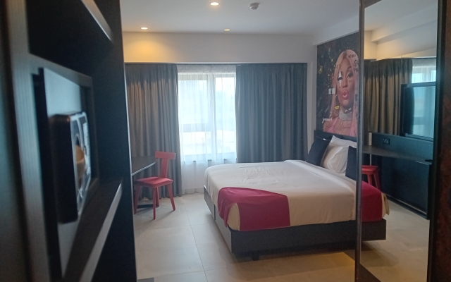 So City Hotel