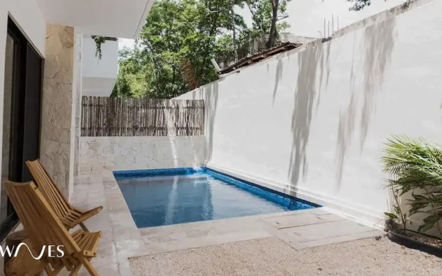 Exclusive Apt w Private Pool Surround Speakers