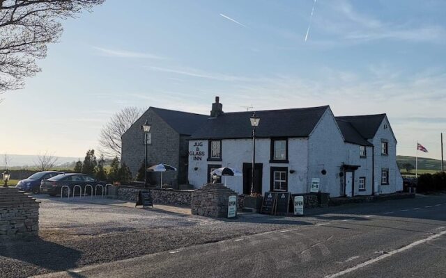 The Jug and Glass Inn