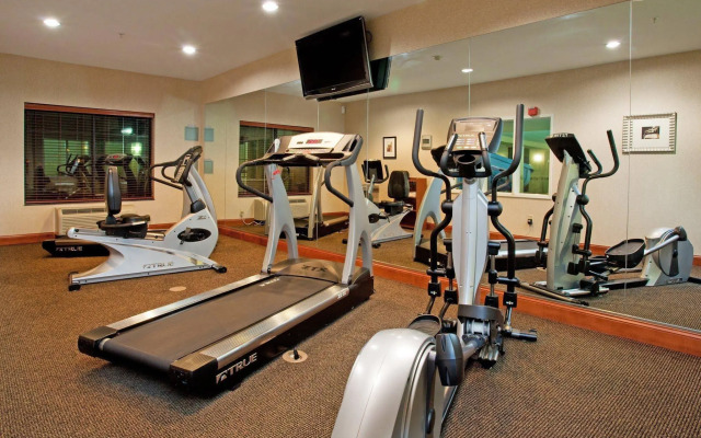 Holiday Inn Express Hotel & Suites Longmont by IHG