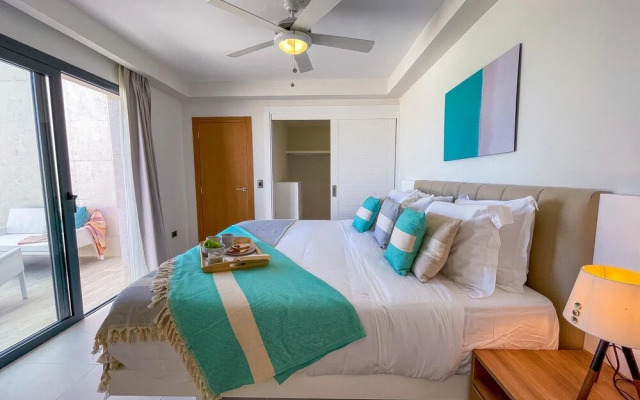 Super Chic and new Penthouse Steps From the Beach