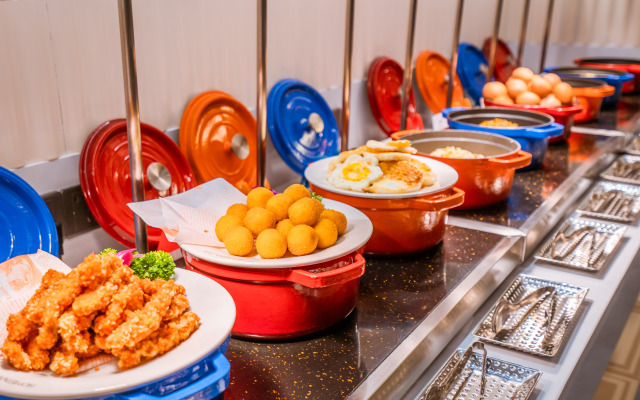 Homeinn Plus Hotel (Xuzhou Huaihai Road Center)