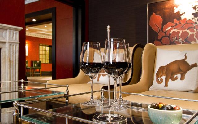 St. Ermins Hotel, Autograph Collection