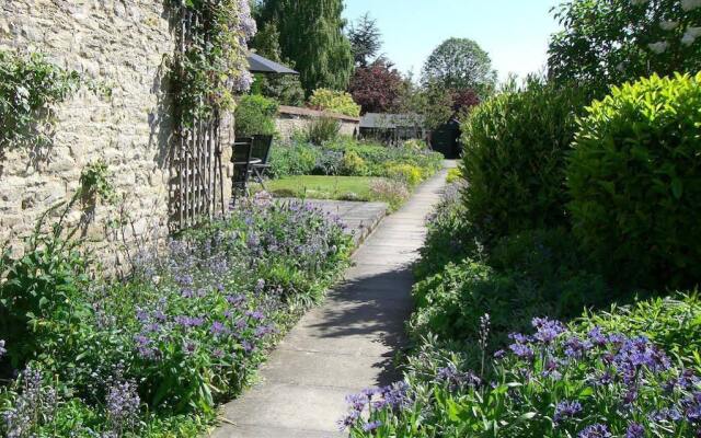 Eden House B&B
