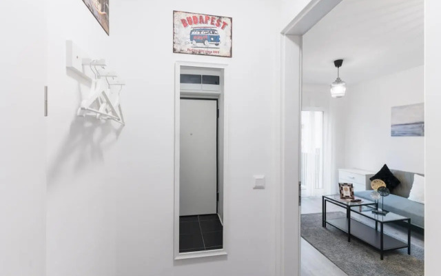 Sweet & Spicy - Brand New Apartment with Balcony (Adults Only)