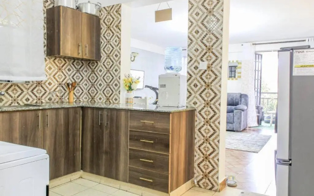 Blissful 2 bedroom fully furnished with parking.