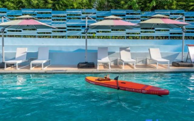 Riverside Homestay – Pool – Foshan